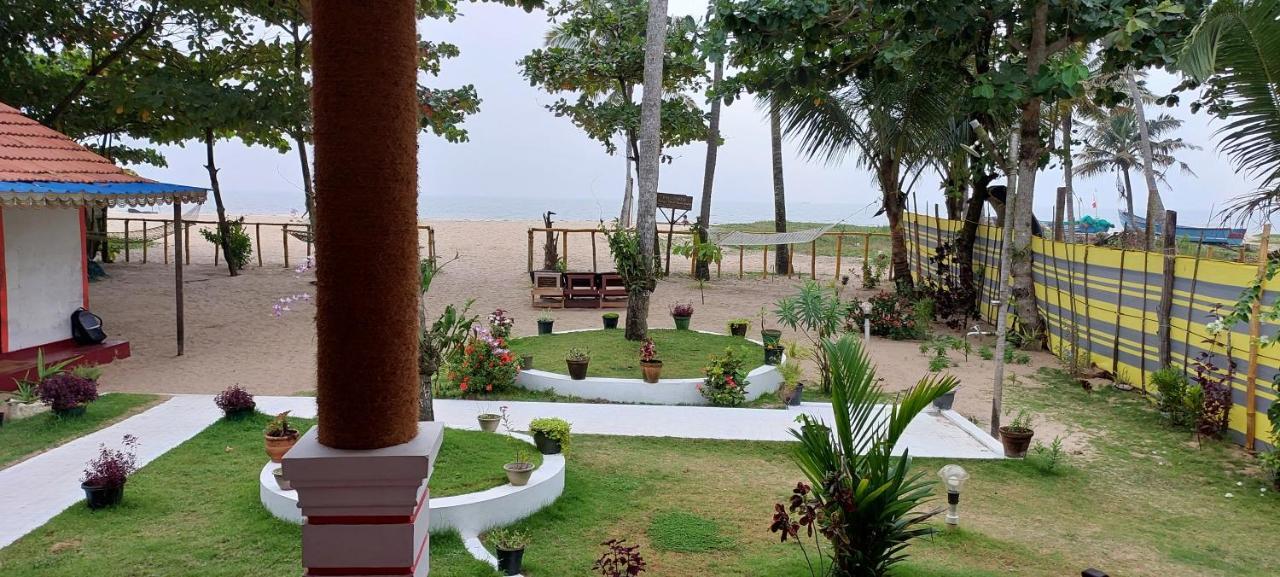 Marari Phoenix Beach Homestay Марарикулам Экстерьер фото