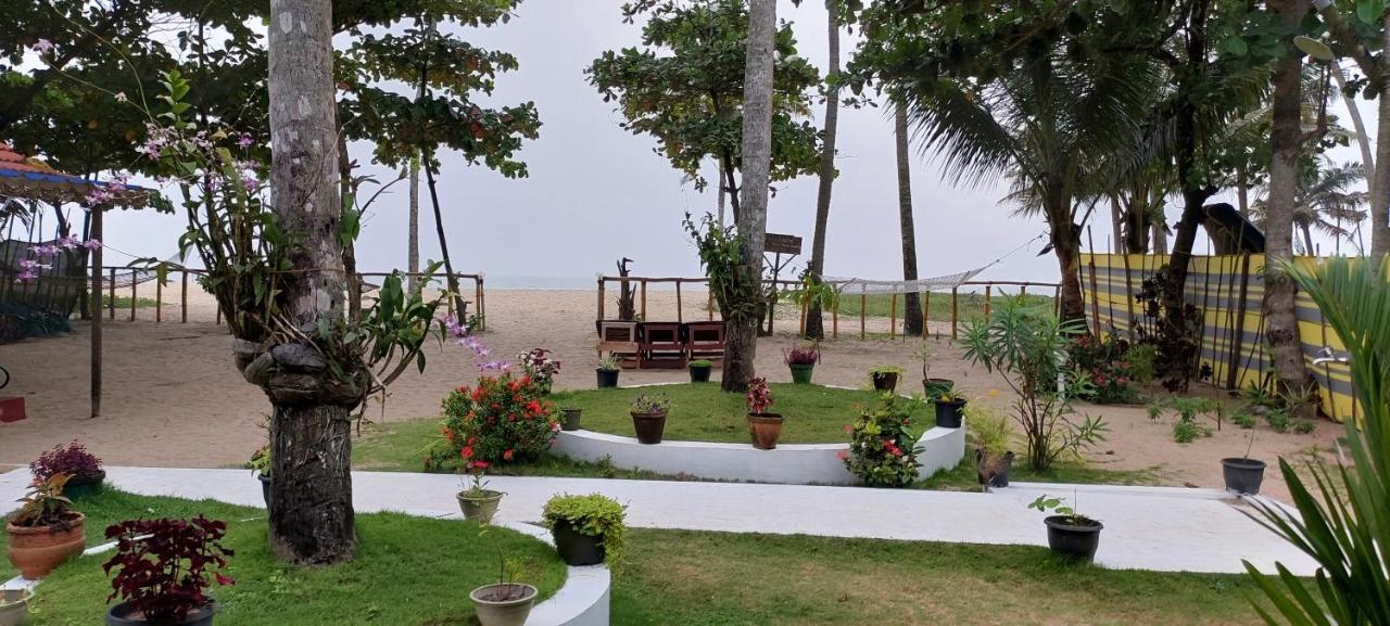 Marari Phoenix Beach Homestay Марарикулам Экстерьер фото