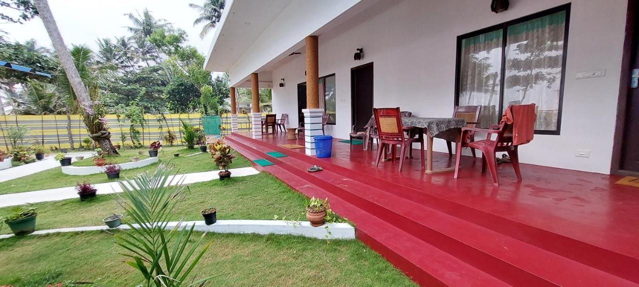 Marari Phoenix Beach Homestay Марарикулам Экстерьер фото