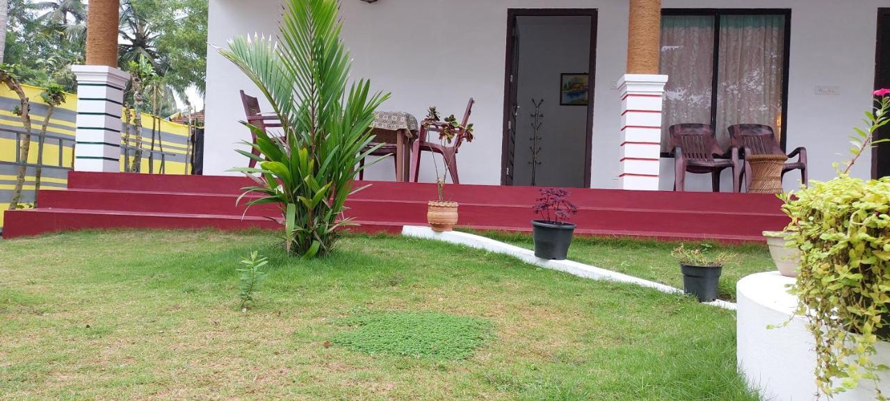 Marari Phoenix Beach Homestay Марарикулам Экстерьер фото