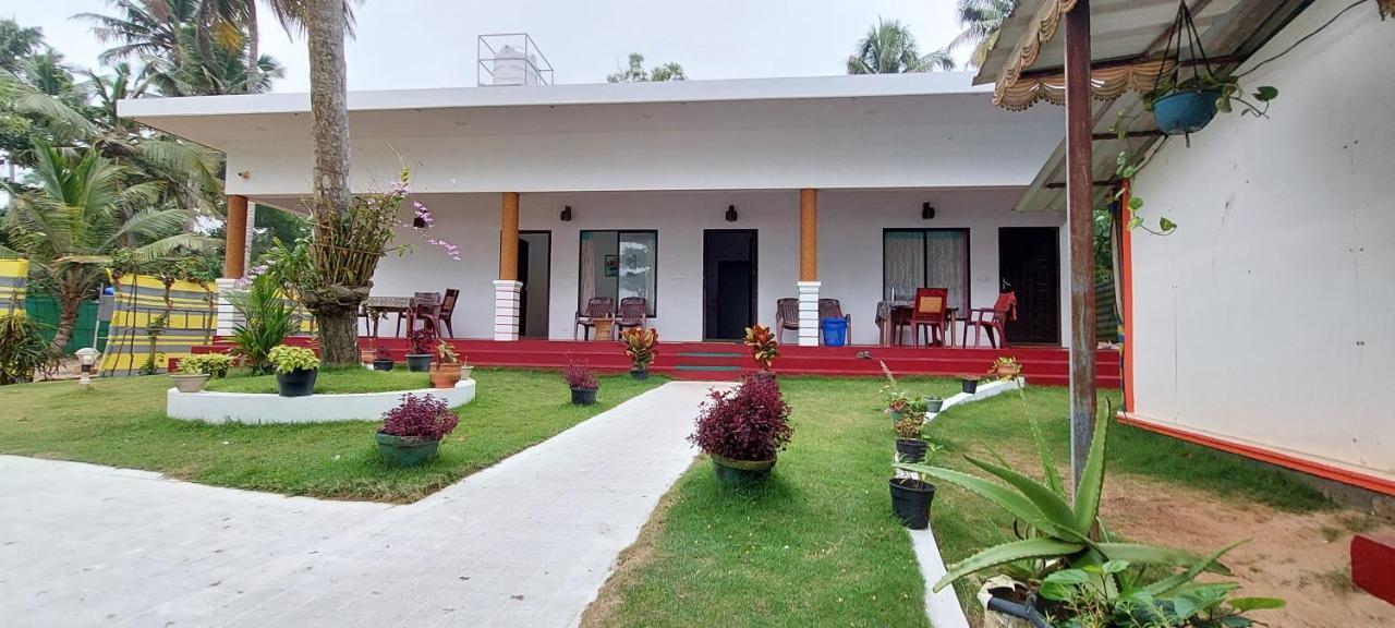 Marari Phoenix Beach Homestay Марарикулам Экстерьер фото