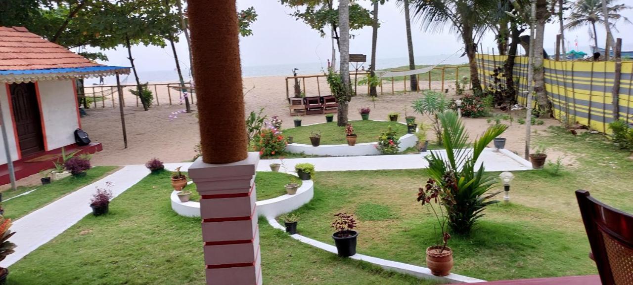 Marari Phoenix Beach Homestay Марарикулам Экстерьер фото