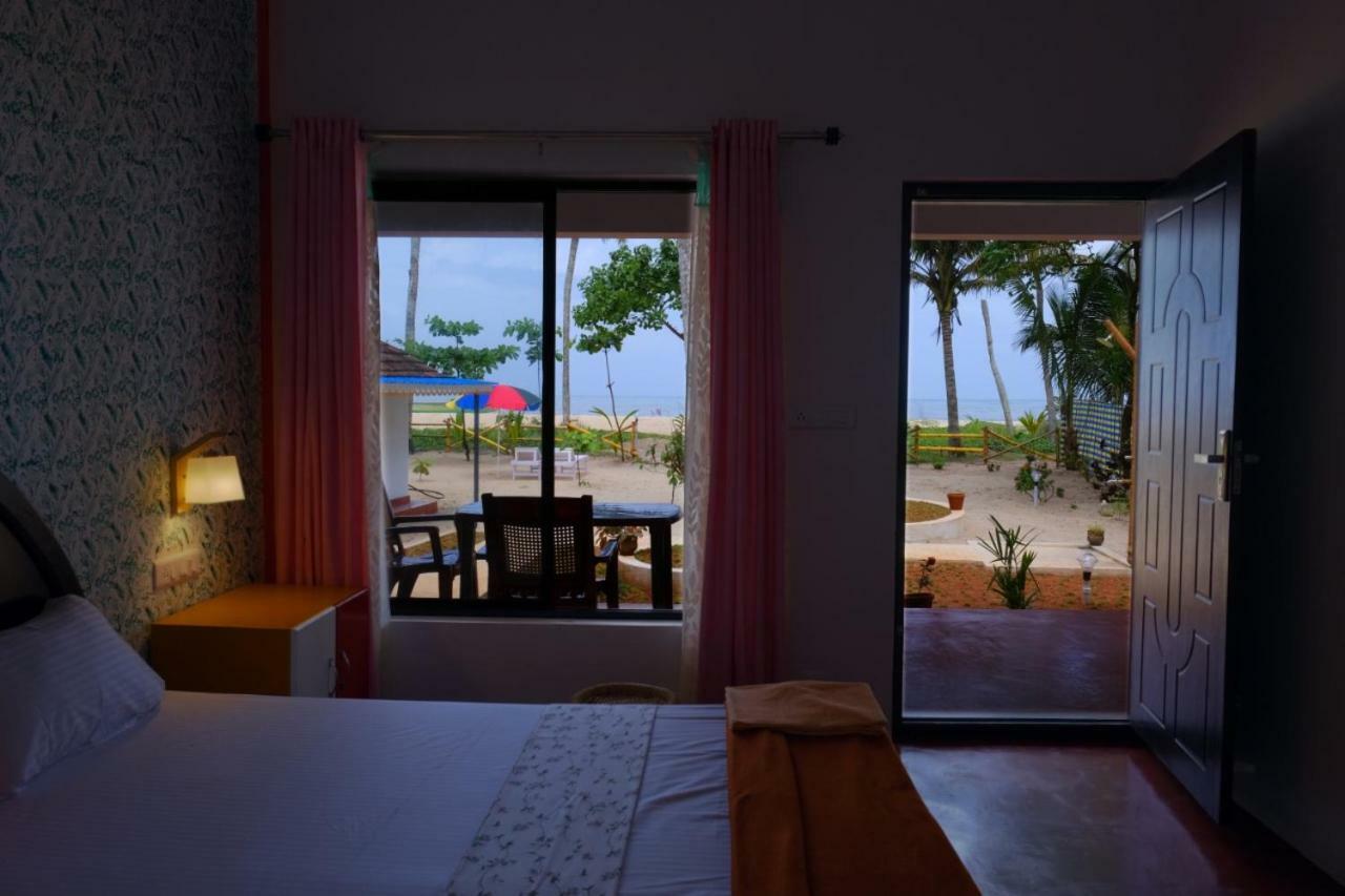 Marari Phoenix Beach Homestay Марарикулам Экстерьер фото