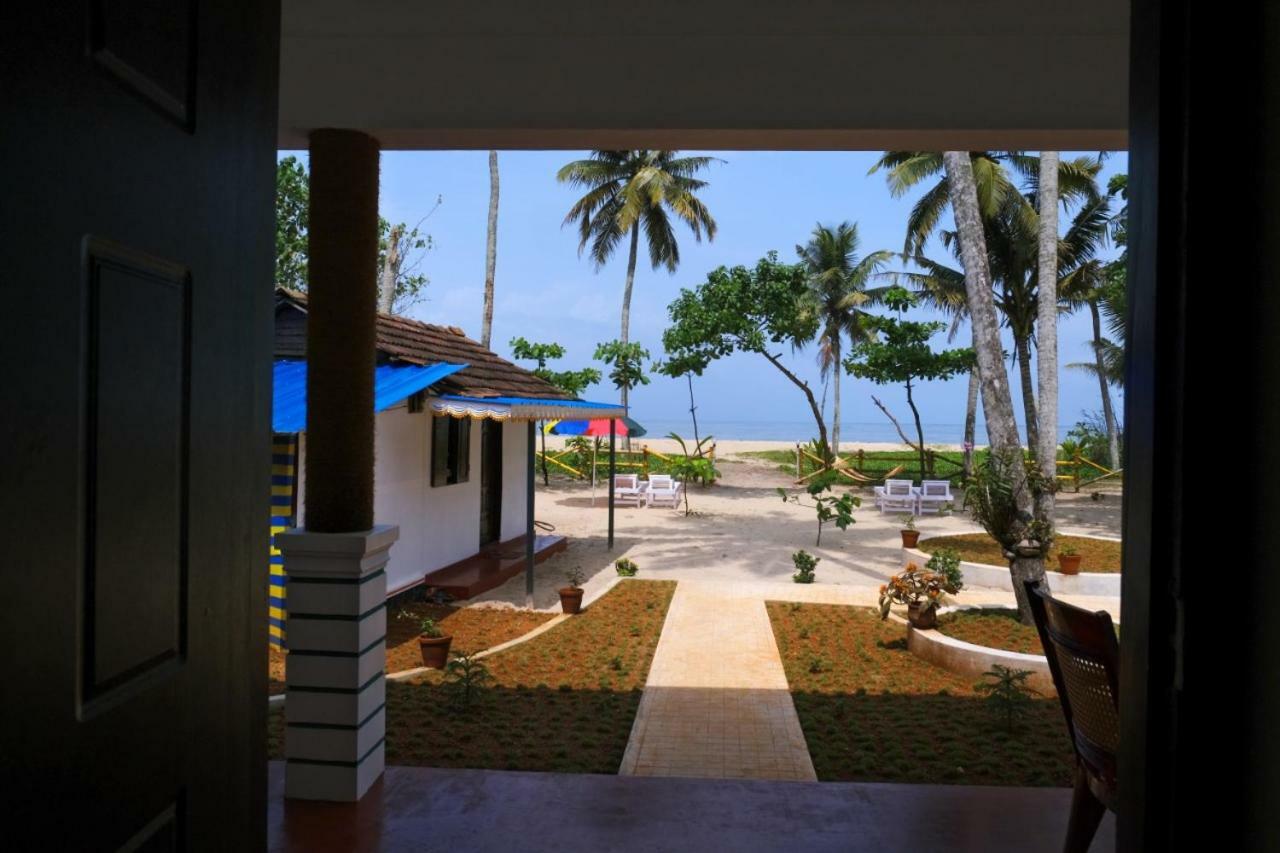 Marari Phoenix Beach Homestay Марарикулам Экстерьер фото